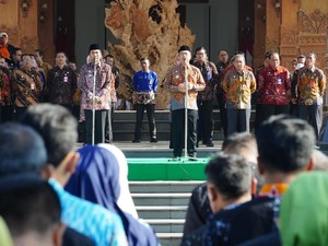 Jelang Habisnya Masa Jabatan, Bupati-Wabup Madiun Gelar Apel Bersama ASN