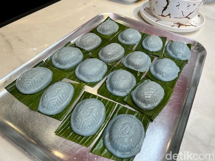 Uniknya Kue Ku Bunga Telang Buatan Chef Eddrian, Ini 4 Tips Membuatnya