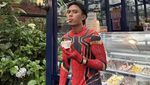 Gaya Seru Aa Juju saat Review Makanan Jujur Lewat Makan Lurr