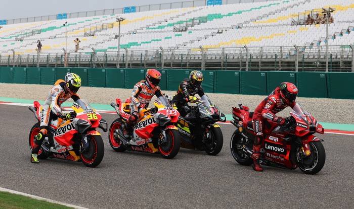 MotoGP - Indian Grand Prix - Buddh International Circuit, Greater Noida, India - September 23, 2023
Repsol Honda Teams Joan Mir, Repsol Honda Teams Marc Marquez, Mooney VR46 Racing Teams Marco Bezzecchi and Ducati Lenovo Teams Francesco Bagnaia after qualifying REUTERS/Anushree Fadnavis