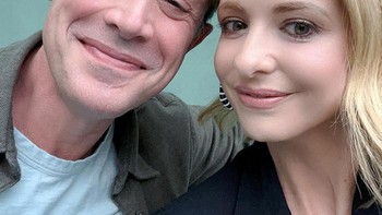 Sarah Michelle Gellar dan Freddie Prinze Jr menikah selama 21 tahun. Foto: Bored Panda