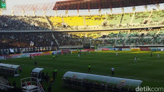 Persebaya vs Arema FC
