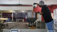 PHR Record ini hadir dan menjadi salah satu perusahaan yang masih memproduksi piringan hitam. Hal ini menjadi salah satu bukti bentuk kontribusi untuk negara melalui musik. Kehadiran PHR ini mampu mendorong perkembangan industri musik Indonesia khususnya dalam bentuk piringan hitam atau vinyl. 