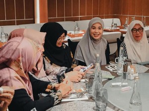 Siti Atikoh Bahas Pemberdayaan Perempuan Bareng Nyai & Ning di Surabaya