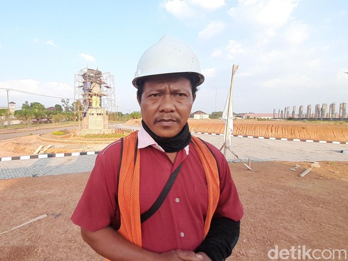 Darmawan, pembuat patung Bung Karno di Banyuasin.