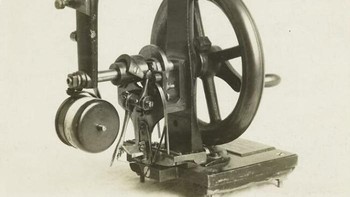 Mesin jahit pertama yang dibuat di tahun 1860. Foto: Bored Panda