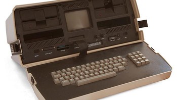 Salah satu laptop perdana yang diciptakan pada tahun 1981. Foto: Bored Panda