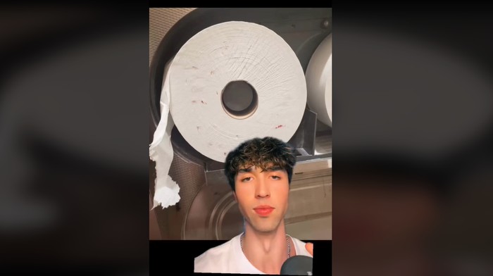 Sekitar satu minggu lalu, viral sebuah video TikTok, yang menjelaskan soal tisu toilet umum ada bercak darahnya. Dane Jones, Sang Pemilik akun, bilang kalau itu bekas orang yang membersihkan jarum suntik mereka dari narkoba.