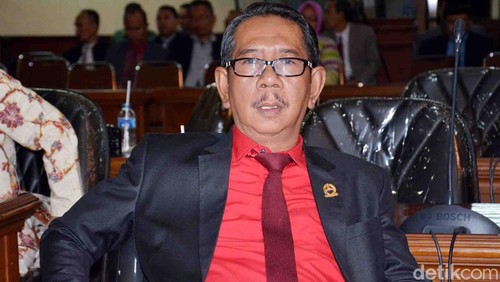 Anggota Fraksi PDIP DPRD NTB Ruslan Turmuzi.