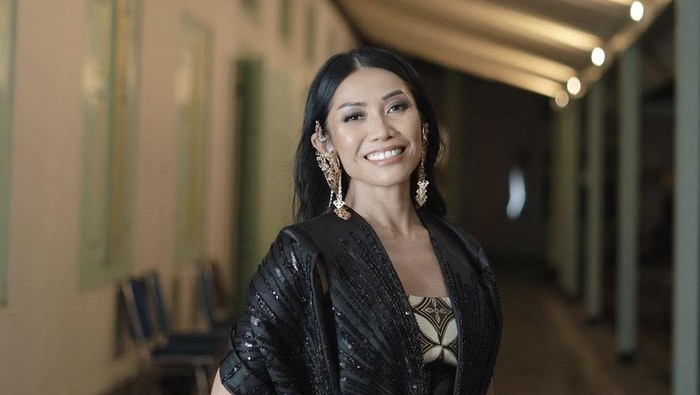Anggun C Sasmi