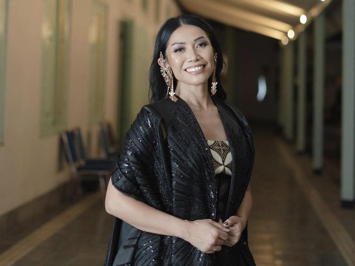 Anggun C Sasmi