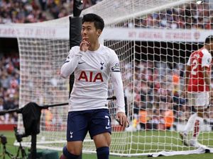 Son Jadi Mimpi Buruk untuk Arsenal