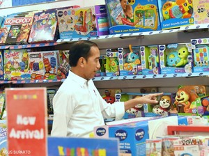 Akhir Pekan, Jokowi Kunjungi Mal di Bali Beli Mainan untuk Cucu