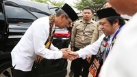 Ketua DPW LDII DKI Jakarta Teddy Suratmadji mendampingi Pj Gubernur Jakarta Heru Budi Hartono, saat pembukaan Festival Akbar Generus 2023.