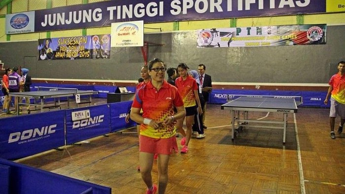 Mantan atlet Indonesia yang tampil di Olimpiade, Ling Ling Agustin, kesal masalah tenis meja tak juga tuntas.