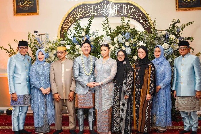 Momen Sandiaga Nikahkan Putrinya di MasjidΒ NewΒ York Momen Sandiaga Nikahkan Putrinya di MasjidΒ NewΒ York