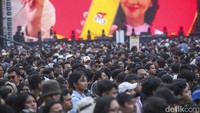 Deretan musisi papan atas siap memanjakan telinga pengunjung, mulai dari Dewa 19, Sheila on 7, JKT48, Kunto Aji, King Nassar dan lain sebagainya.