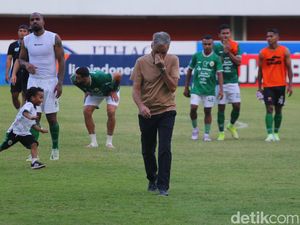 Manajemen PSS Sleman Segera Putuskan Nasib Marian Mihail