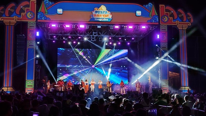 Penampilan apik dari para musisi ini, menjadi akhir dari rangkaian kegiatan Pesta Rakyat Simpedes 2023, yang diselenggarakan di Kabupaten Gresik