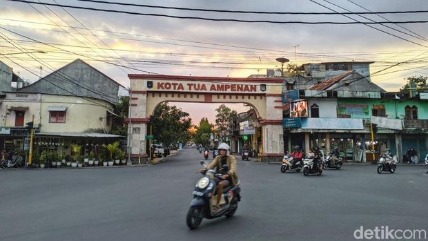 Romansa Kota Tua Ampenan: Gerbang Haji Pertama di Lombok