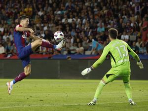 Epic Comeback Barcelona: 9 Menit 3 Gol!