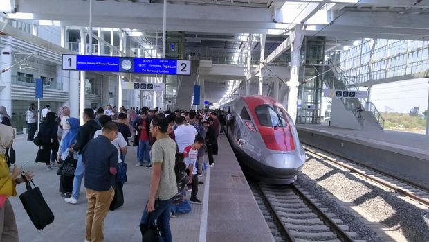 Suasana uji coba Kereta Cepat Jakarta-Bandung. (CNBC Indonesia/Suhendra)