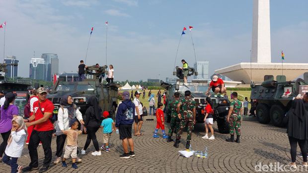 TNI gelar pemeran alutsista di Monas. (Rumondang/detikcom)