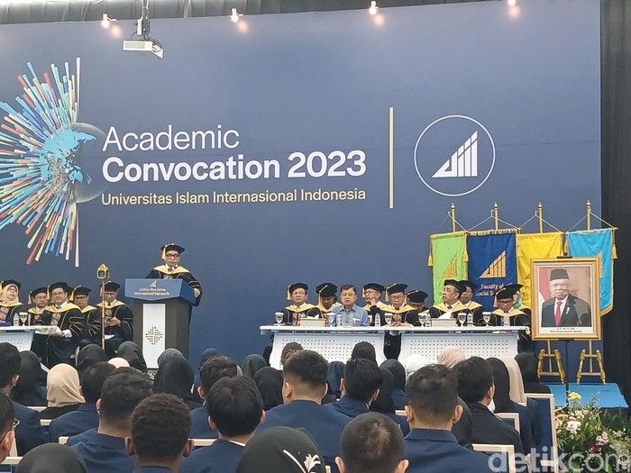 Academic Convocation 2023 Universitas Islam Internasional Indonesia