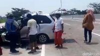 Avanza Pecah Ban Tabrak Pembatas Tol Gempol-Pasuruan, Satu Orang Tewas