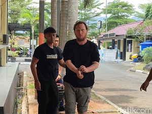 Polisi Janji Kasus Bule Amerika Tusuk Mati Mertua Diusut Tuntas!