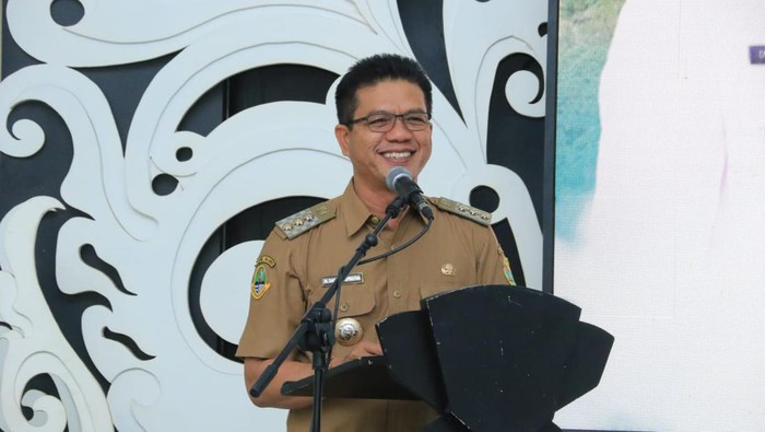 Bupati Bandung Dadang Supriatna