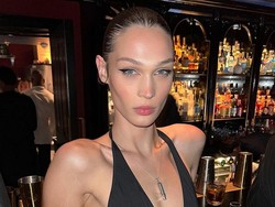 7 Foto Model yang Mirip Bella Hadid Tampil di Milan Fashion Week