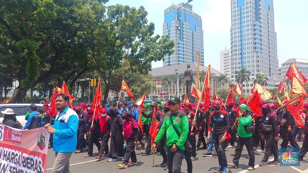Demo buruh di Jakarta hanya dihadiri oleh ratusan orang. (վ/Martyasari Rizky)