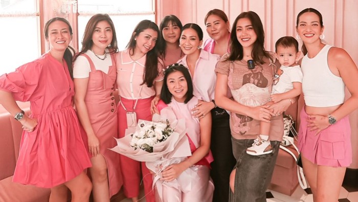 Girls Squad