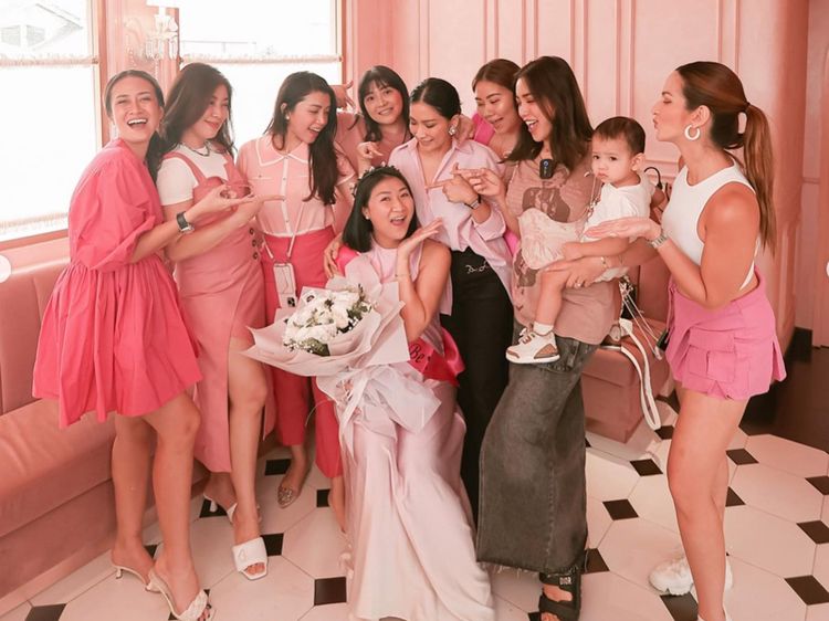 7 Foto Reuni Girls Squad Nia Ramadhani, Jessica Iskandar Kembali Hadir