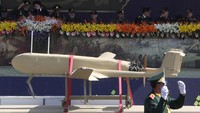 Republik Islam Iran mengatakan, bulan lalu, bahwa mereka telah merakit drone canggih bernama Mohajer-10 yang diklaim memiliki jangkauan dan durasi penerbangan yang ditingkatkan, serta mampu membawa muatan yang lebih besar. Drone jenis tersebut, menurut media pemerintah Iran pada saat itu, memiliki jangkauan operasional hingga 2.000 kilometer dan bisa mengudara hingga maksimum 24 jam. Muatan yang bisa dibawa oleh drone itu disebut mampu mencapai 300 kilogram, atau dua kali lipat dibandingkan kapasitas drone Mohajer-6.  