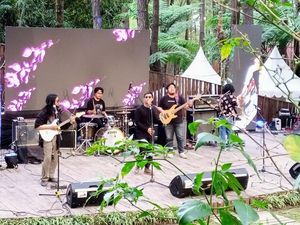 Festival Musik Blues Syahdu di Tengah Hutan Borobudur
