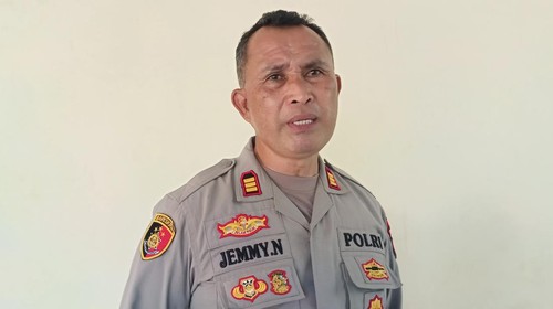 Kapolsek Kelapa Lima AKP Jemmy Noke saat diwawancarai di Mapolsek Kelapa Lima, Kota Kupang, NTT, Senin (25/9/2023). (Yufengki Bria/detikBali).