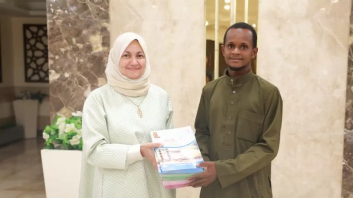 Kisah Pelajar Bersepeda hingga ke Al Azhar untuk Beasiswa