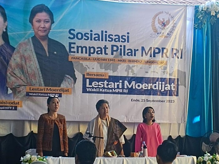 Lestari Moerdijat