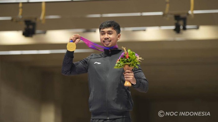 Muhammad Sejahtera Dwi Putra, atlet Menembak yang mempersembahkan medali emas pertama Indonesia di Asian Games 2023..