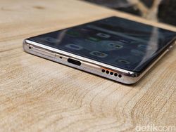 Penampakan Oppo Reno 10 5G, HP Harga Rp 6 Juta yang Menggoda