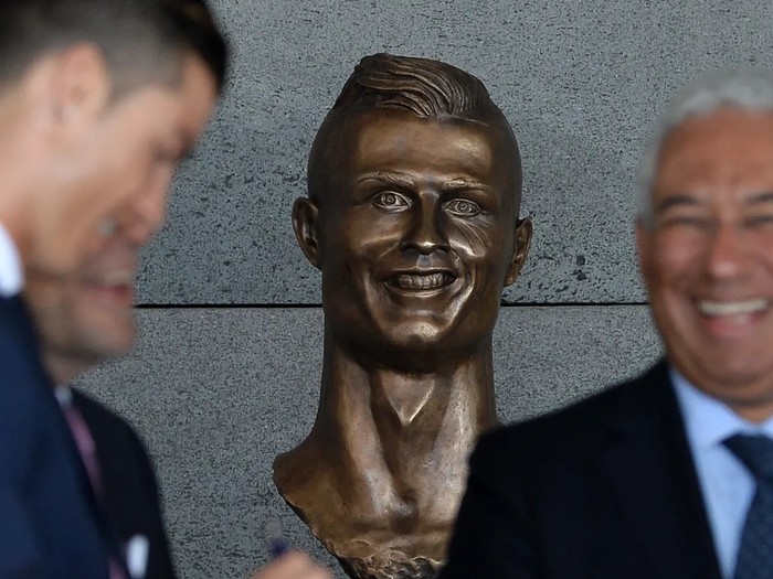 Patung Cristiano Ronaldo/Octavio Passos/Getty Images