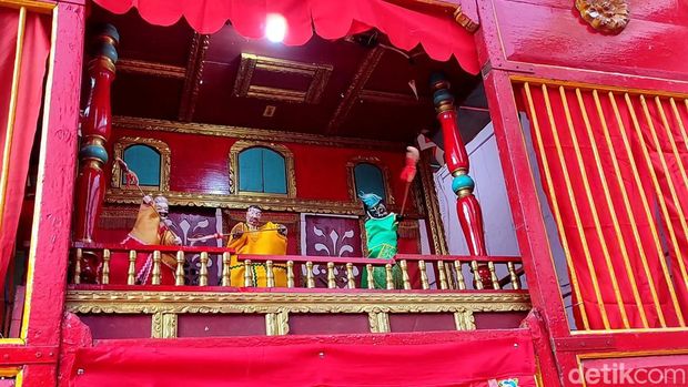 Pertunjukan Wayang Potehi di Kelenteng Hok Tik Bio, Pati, Senin (25/9/2023).