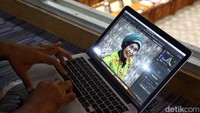 Selain Elita, ada tujuh orang lainnya yang menjalani uji calon Hakim Konstitusi, antara lain Reny Halida Ilham Malik, Firdaus Dewilmar, Aidul Fitriciada Azhari, Putu Gede Arya, Abdul Latif, Haridi Hasan, dan Arsul Sani.