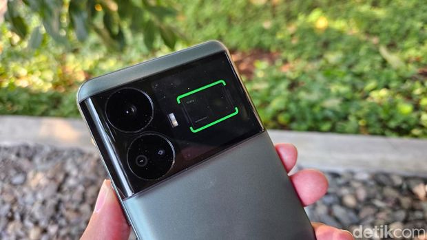 Realme GT 5