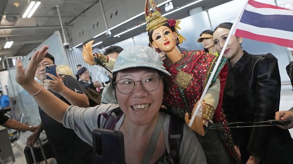 Semringah Turis China Liburan ke Thailand Tanpa Visa