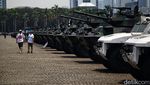 Potret Seratusan Alutsista TNI Mejeng di Monas