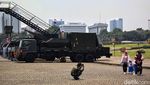 Potret Seratusan Alutsista TNI Mejeng di Monas