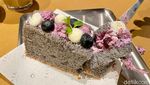 Tata Cakery, Kafe yang Punya Cake Chiffon dan Es Kopi Enak